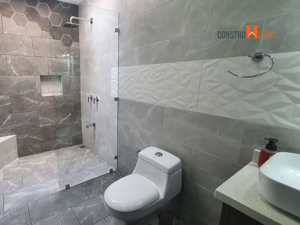 Grupo ConstruHogar - LEHA MB033