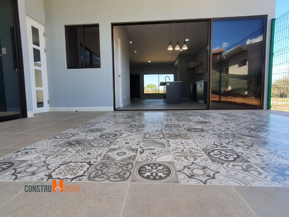 Grupo ConstruHogar CIONNA AB049