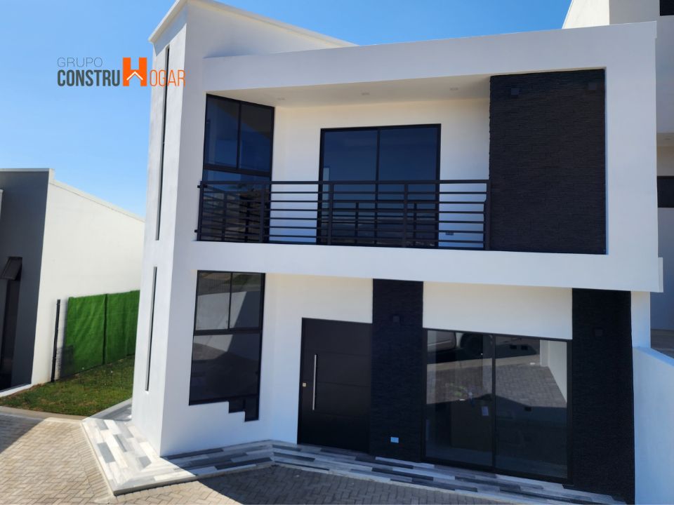 Grupo ConstruHogar - LUXURY