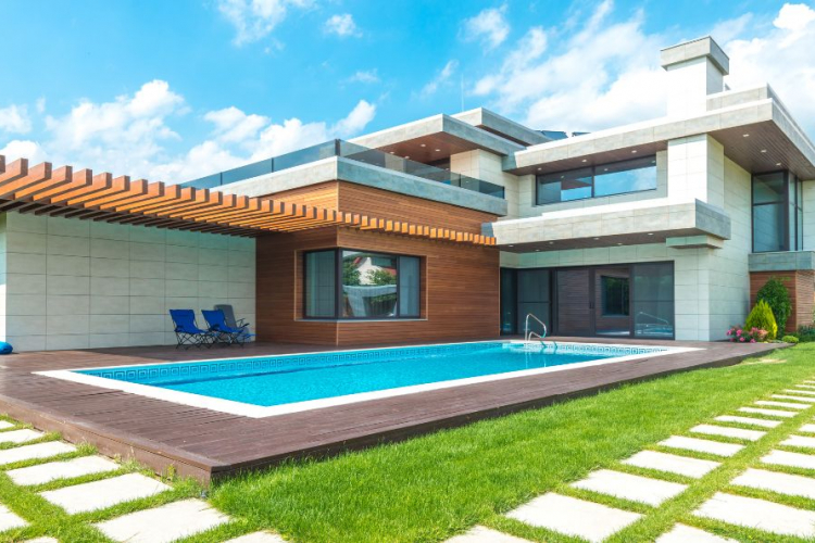 Piscina contiguo a casa de habitación